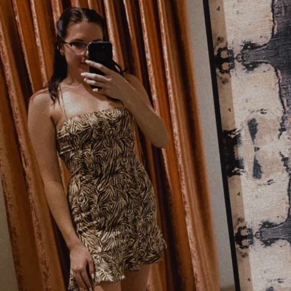 Meet your Posher, Rachel! - Picture 2 of 2